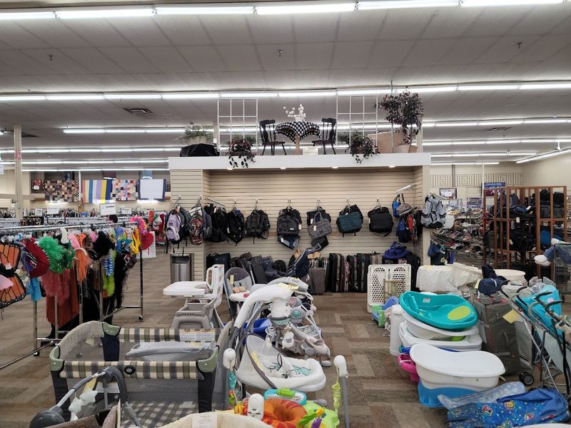 10 Thrift Stores In Ohio So Huge You Might Lose Track Of Time Inside - Decor Hint Hartville Thrift Shoppe, Hartville