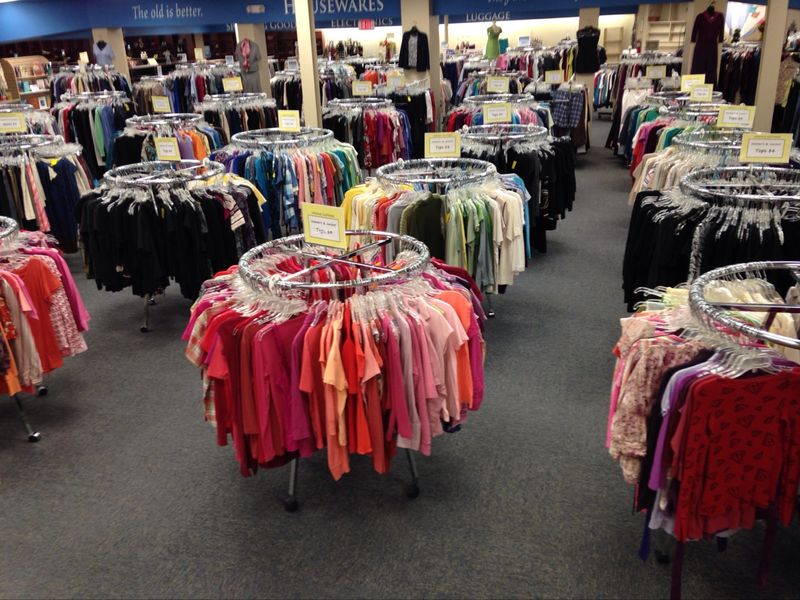 Encore Upscale Resale, Southfield