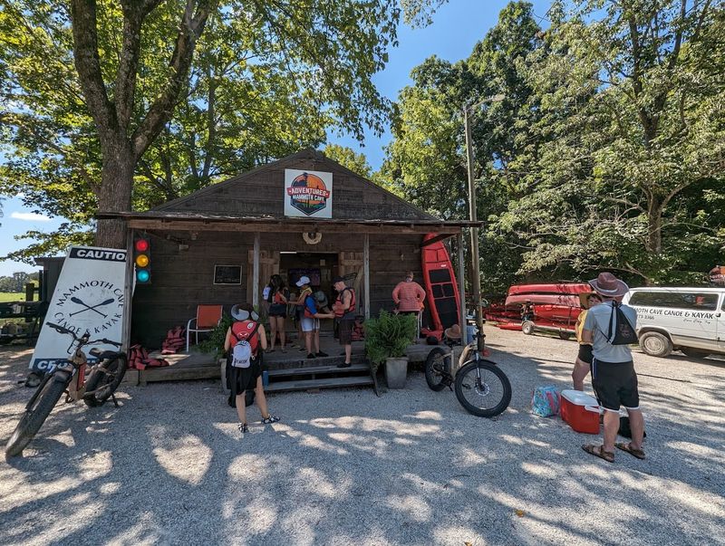 12 Kentucky Summer Adventures That Are Big On Fun And Easy On The Budget - Decor Hint Mammoth Cave Adventures