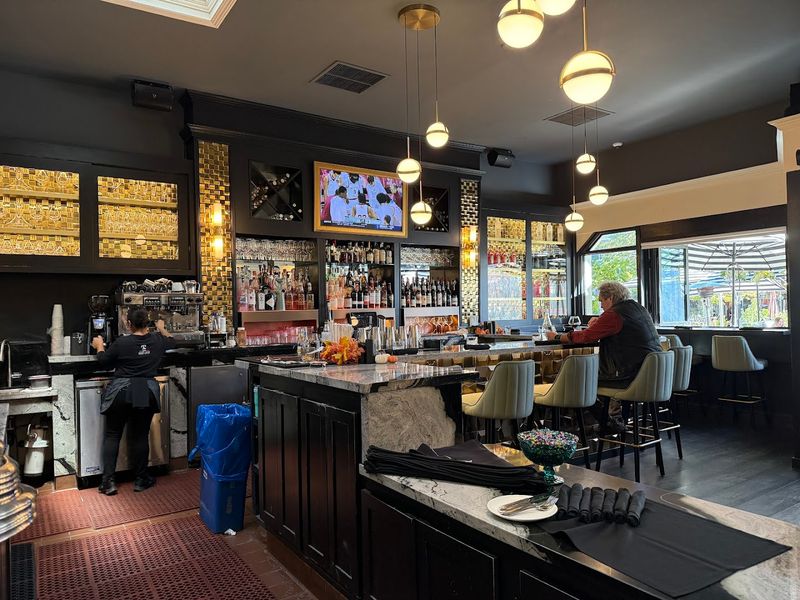 11 Under-The-Radar Bay Area, California Italian Restaurants Locals Keep Recommending - Decor Hint Terún, Palo Alto