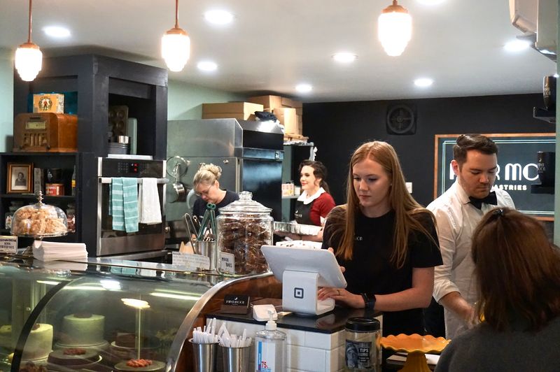 Paper Moon Pastries, Cortland