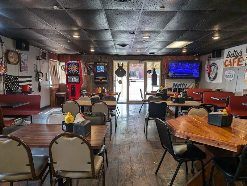 Broadway Brothers Bar & Grill, Decatur