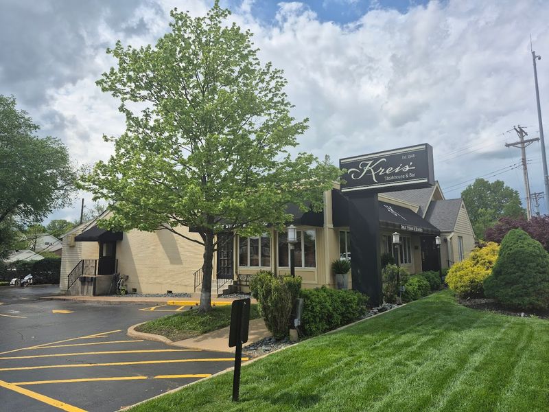 12 Missouri Restaurants Known For Their Distinctive Atmosphere And Menu - Decor Hint Kreis' Steakhouse And Bar