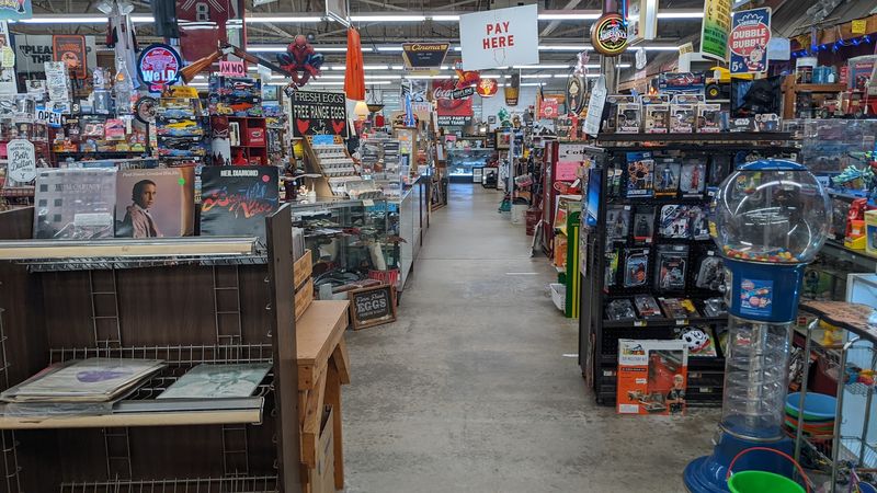 Vintage Clothing And Everyday Household Items At Budget-Friendly Prices