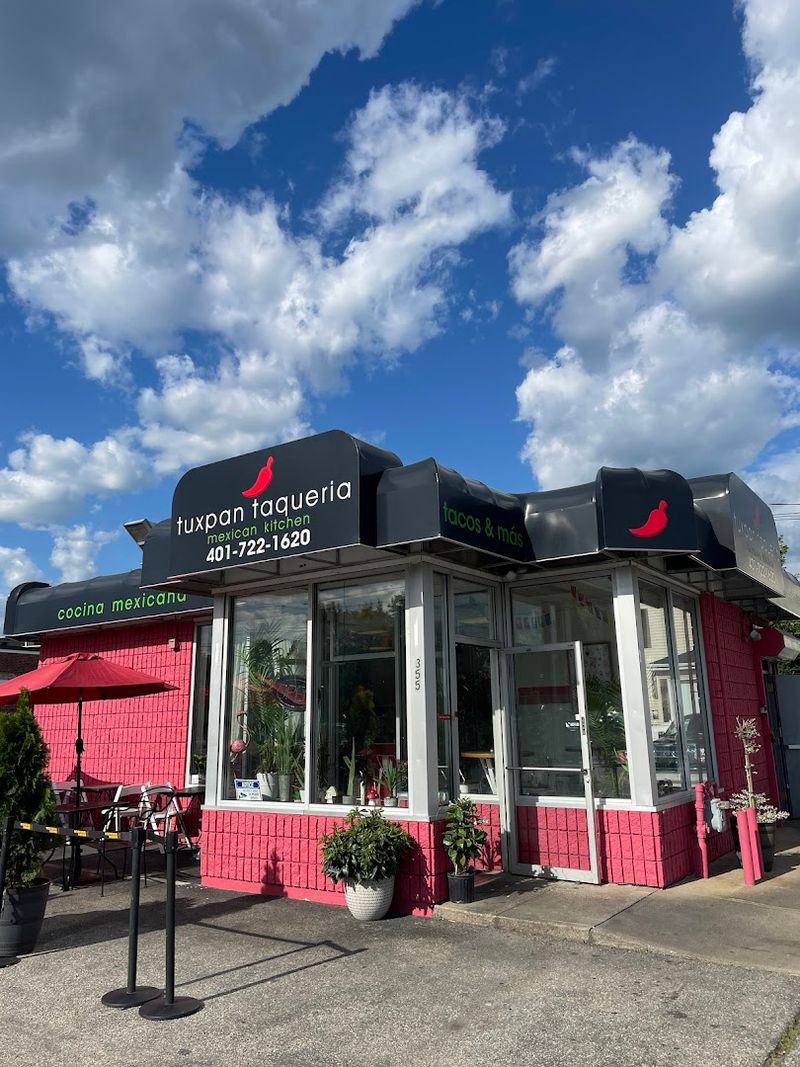 Tuxpan Taqueria, Central Falls