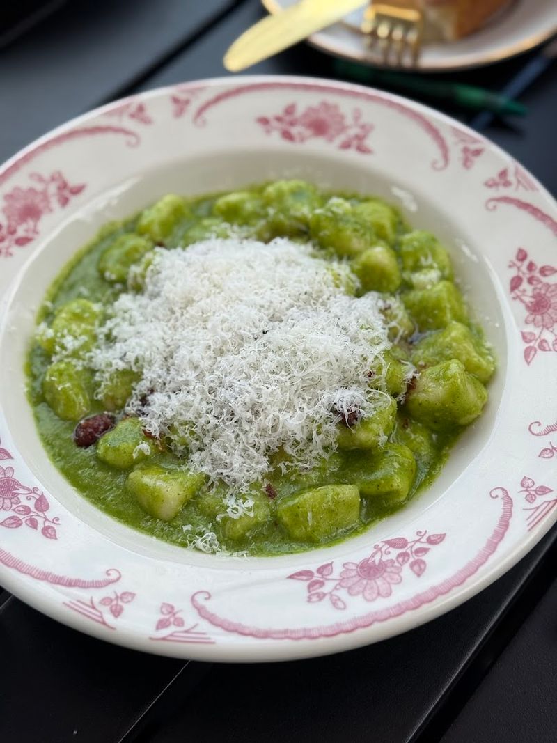 A Caesar Salad That Genuinely Surprises People