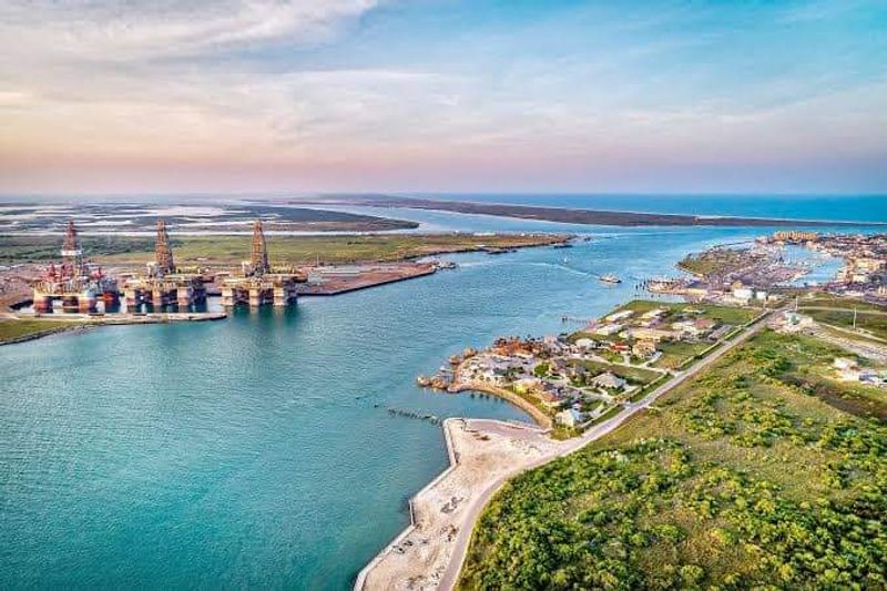 These 9 Texas Destinations Prove Great Trips Don't Need Big Budgets - Decor Hint Port Aransas