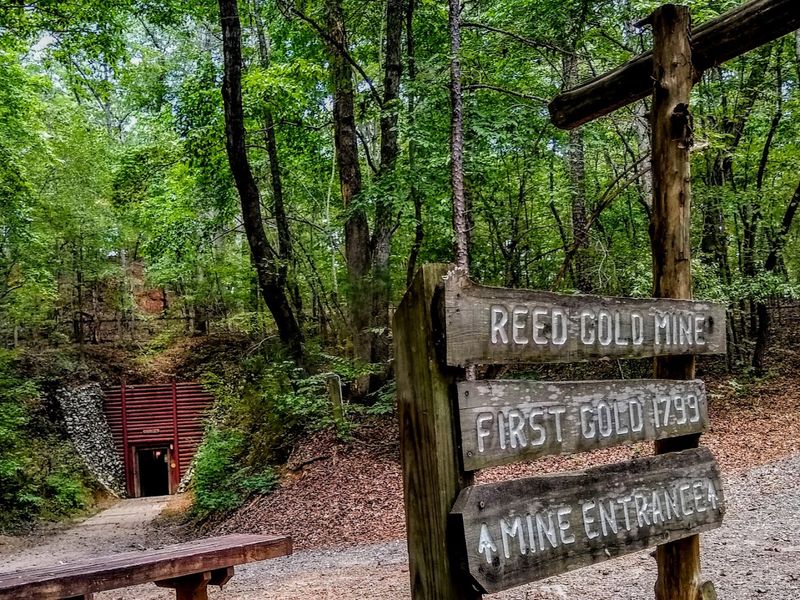 This Underground Mine Tour In North Carolina Feels Like Stepping Into A Forgotten World - Decor Hint Midland Gives The Mine A Quiet Backroads Setting