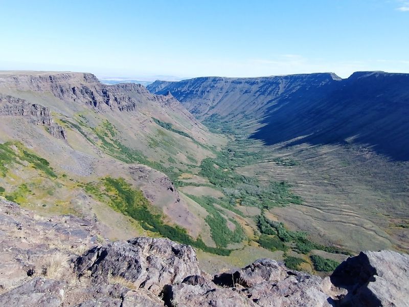 11 Oregon Mountain Views That Feel Almost Too Beautiful To Be Real - Decor Hint Kiger Gorge Overlook