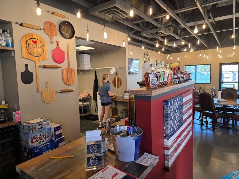 Junction Pizza Co., McCool Junction