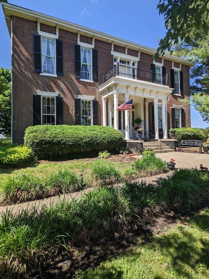 12 Places In Kentucky That Still Serve Tea And Scones The Way You Remember - Decor Hint Maple Hill Manor