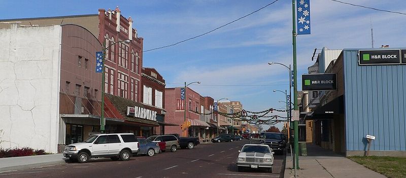 Nebraska's 12 Most Beautiful Walkable Towns For An Easy Summer Wander - Decor Hint Falls City, Nebraska
