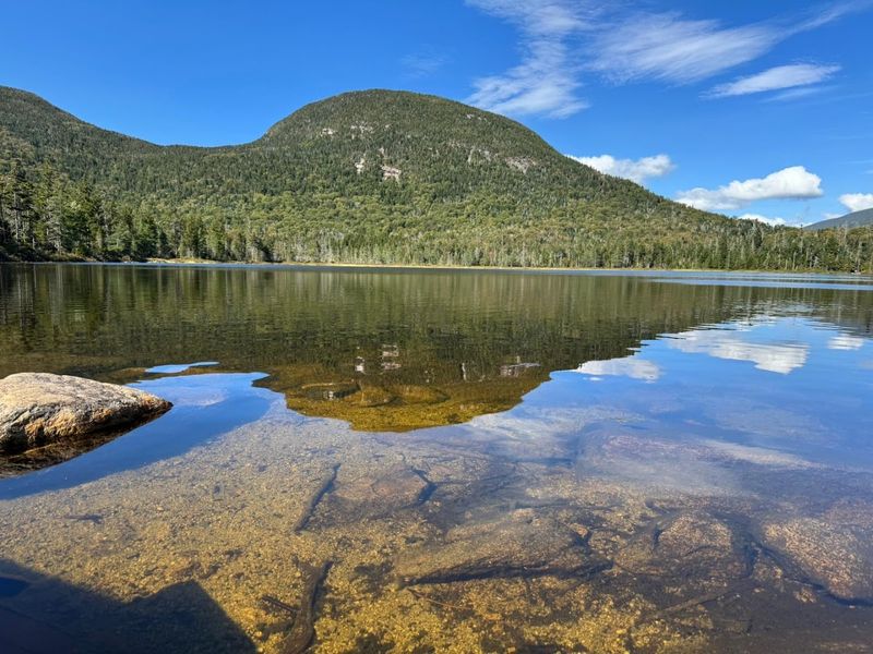 These 10 New Hampshire Easy Hikes That Save The Best Views For The Top - Decor Hint Lonesome Lake, Franconia Notch