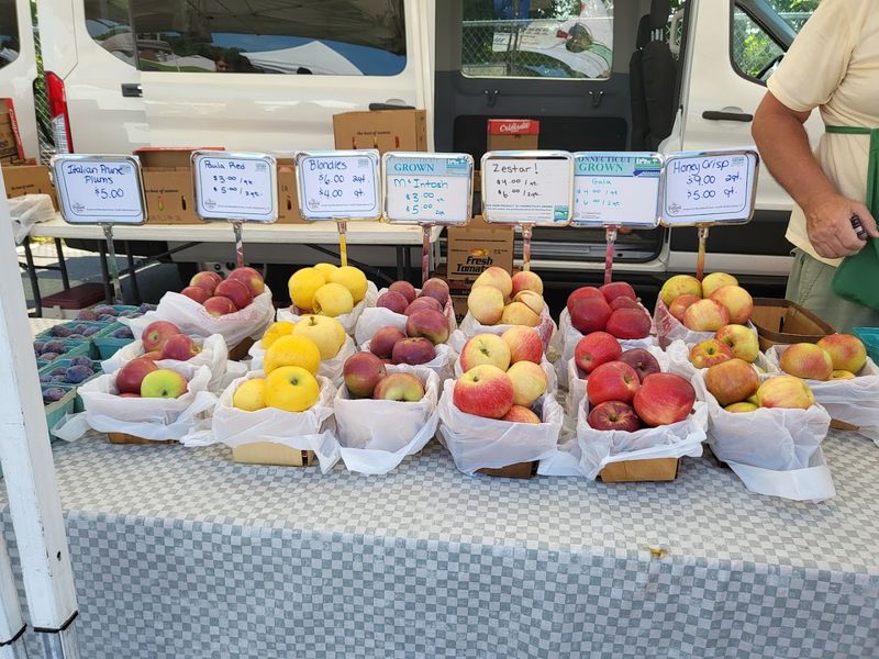New Canaan Farmers Market, New Canaan