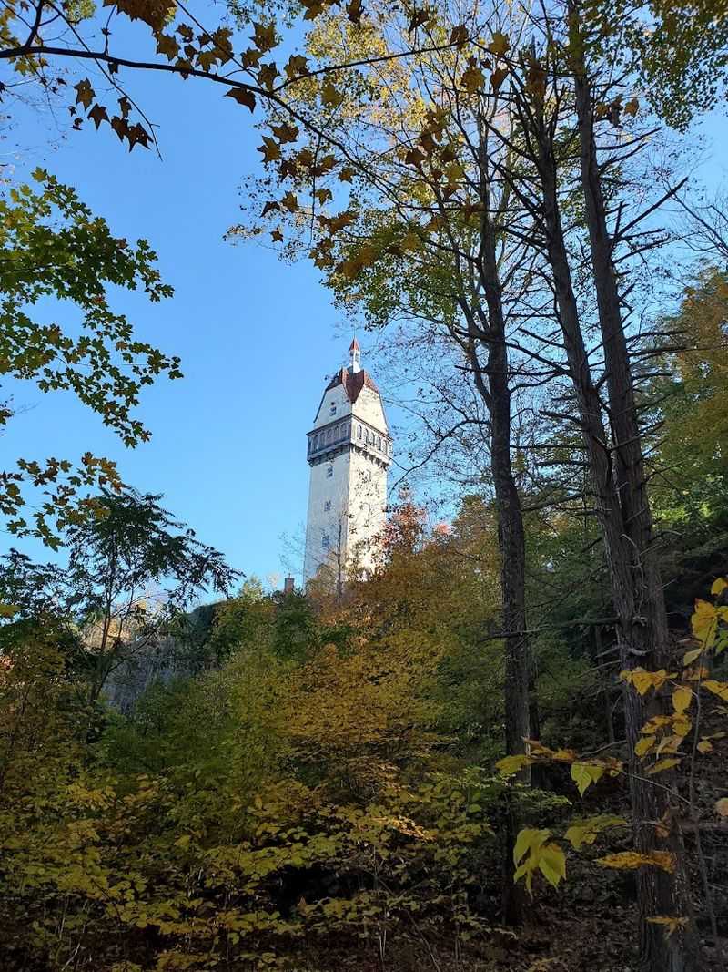 This Short Connecticut Mountain Hike Leads To Jaw-Dropping Views - Decor Hint Heublein Tower At The Top