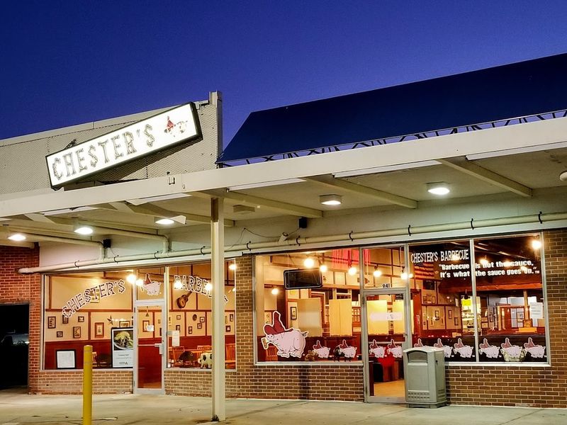 Chester's BBQ, Groton