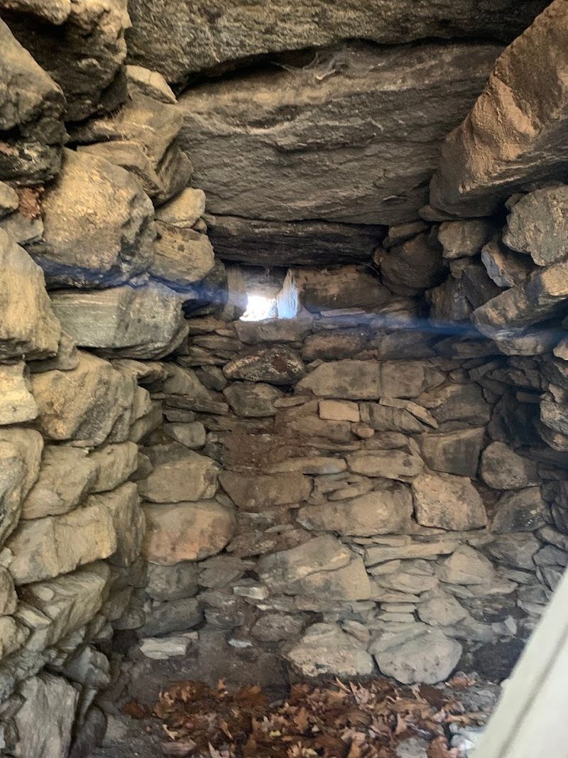 What Makes The Stone Chambers So Unusual