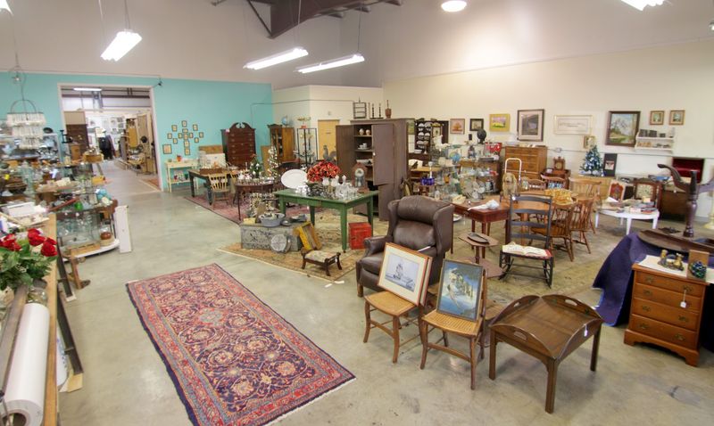 Why Vintage Lovers Can Spend Hours Here