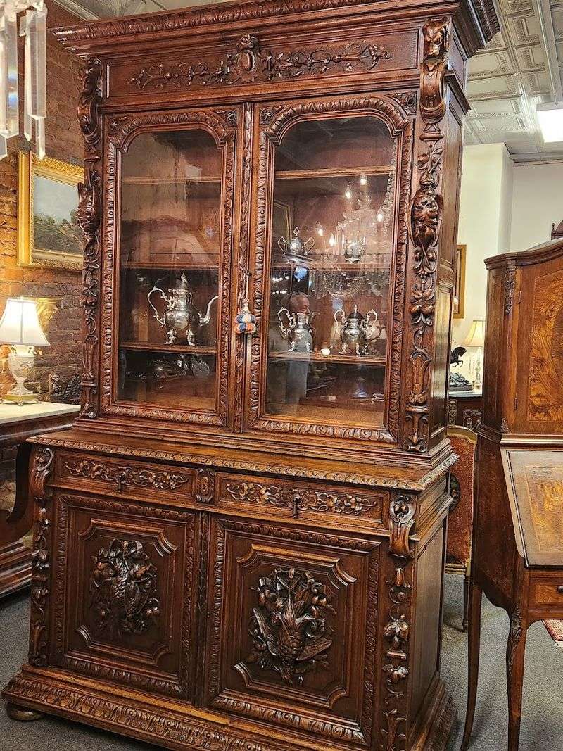 Peachtree Antiques