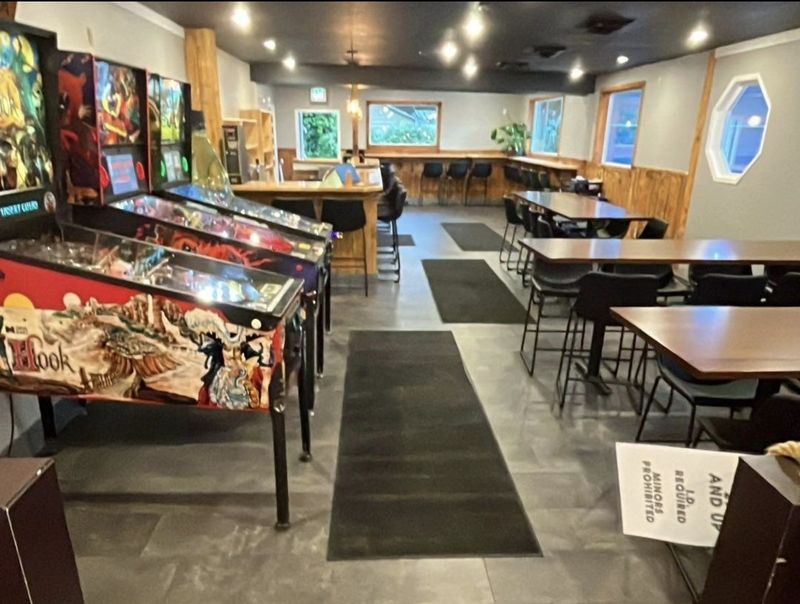 Doug's Burgers, Bellingham