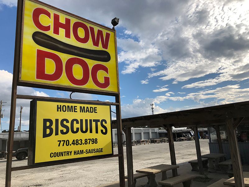 Chow Dog, Conyers