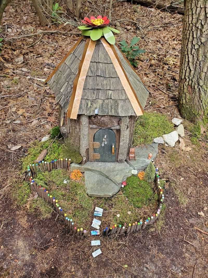 Tiny Fairy Houses Turn The Garden Into A Treasure Hunt
