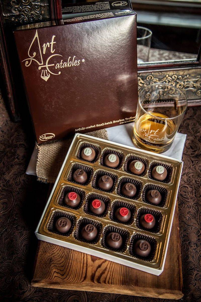 You'll Find The Most Beautiful Hand-Painted Chocolates Throughout Kentucky At This Boutique - Decor Hint Hand-Painted Chocolates That Look Like Works Of Art