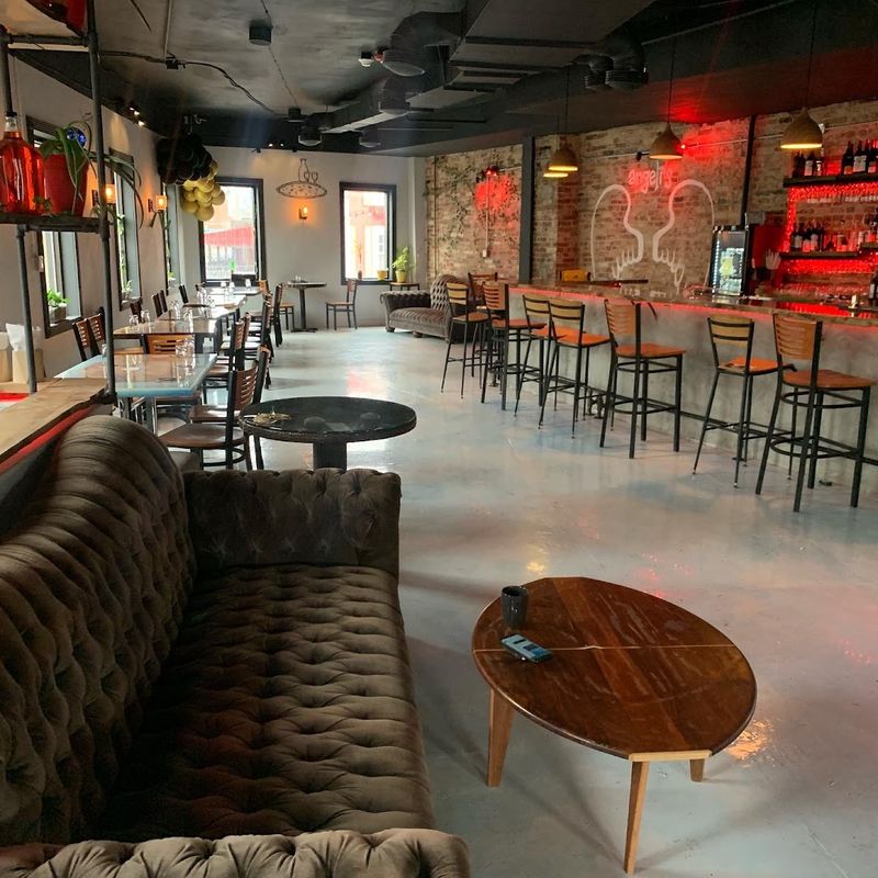 Angeli's Pizzeria & Bar