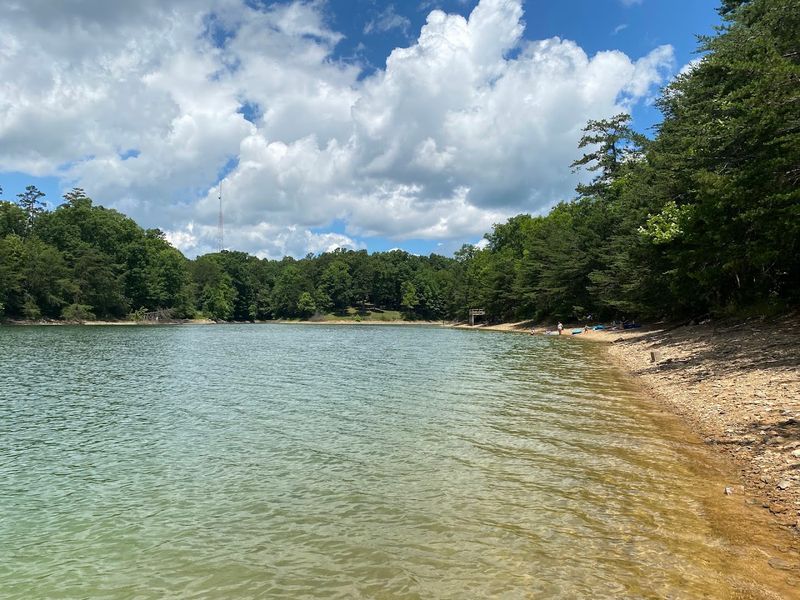 10 Clearest And Bluest Lakes In Kentucky That Look Too Gorgeous To Be Real - Decor Hint Laurel River Lake