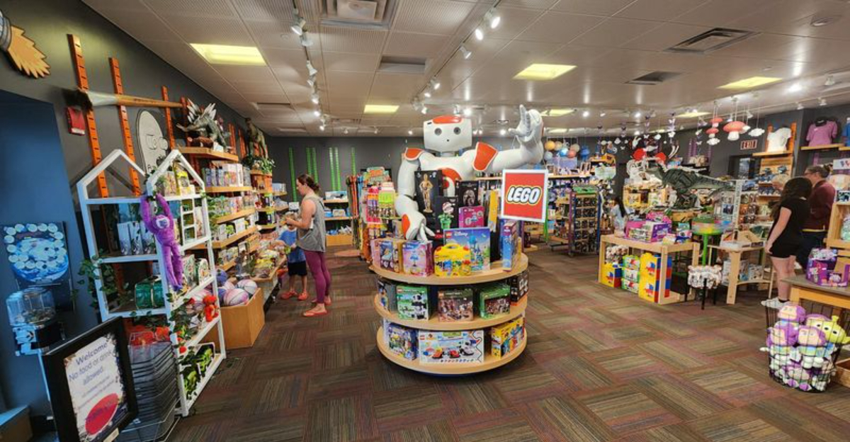 10 Connecticut Roadside Stops Where Its Hard To Leave The Gift Shop Empty Handed - Decor Hint