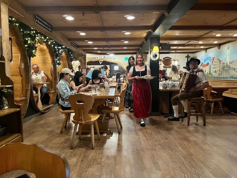 10 German Restaurants In Washington You Have To Visit At Least Twice - Decor Hint Andreas Keller Restaurant, Leavenworth