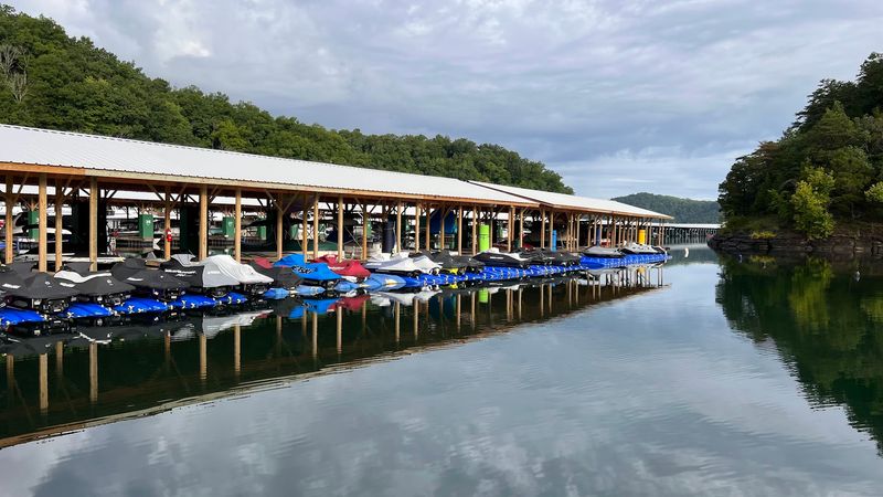 10 Lovely Kentucky Cafes With Beautiful Settings To Visit This July - Decor Hint Rowena View Cafe