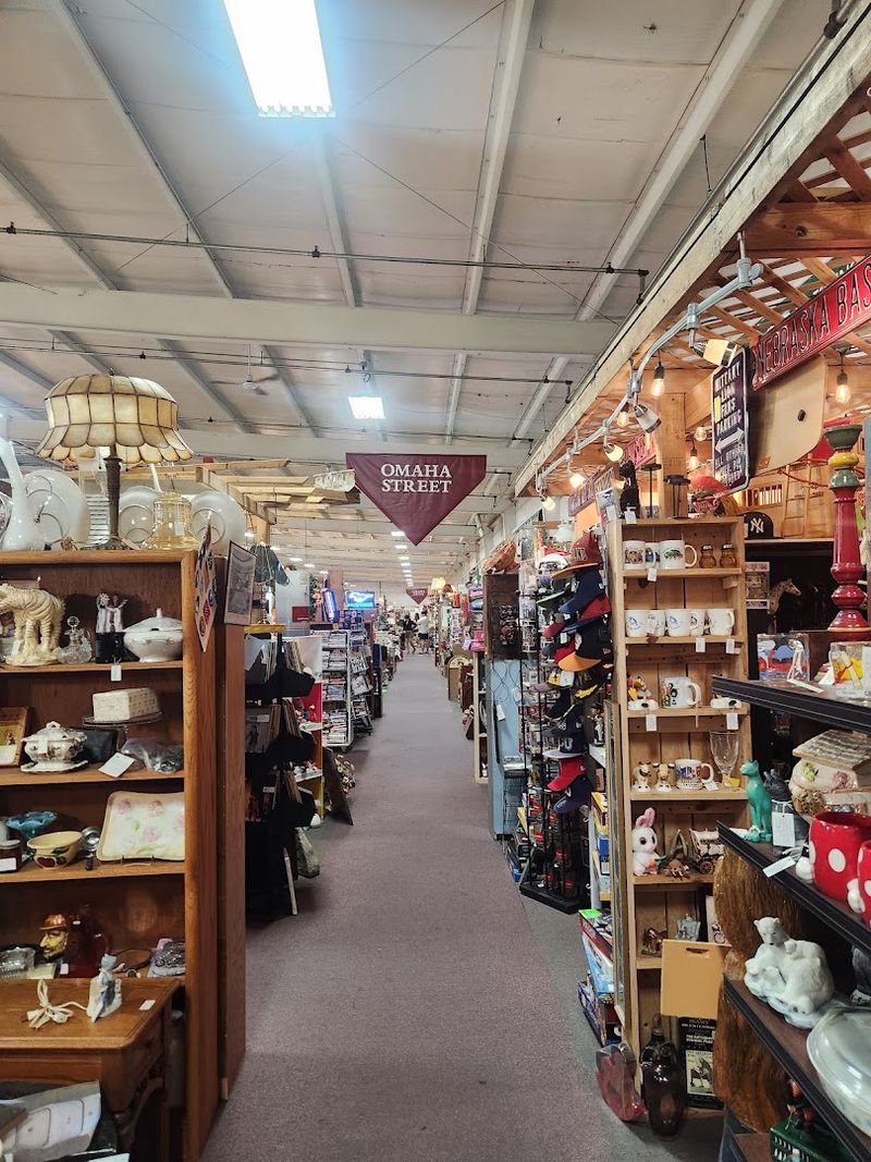 10 Massive Secondhand Shops In Nebraska That Make Treasure Hunting Worth The Trip - Decor Hint Brass Armadillo Antique Mall, Omaha