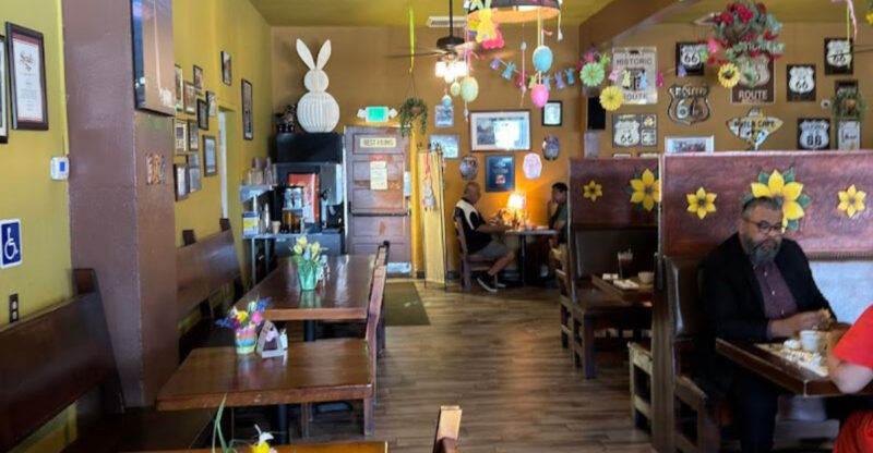 10 Southern California’s Mom-And-Pop Mexican Spots That Are Totally Worth The Detour