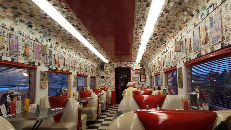 Rock & Roll Diner, Oceano