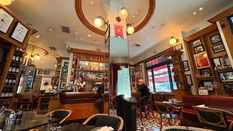 Cafe Zoetrope