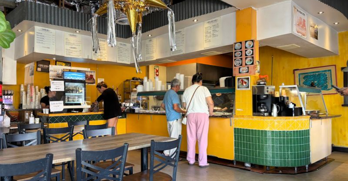 12 Beloved California Restaurants Locals Trust Without The Tourist Trap Routine - Decor Hint