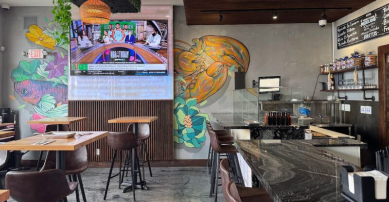 12 Long Beach, California Restaurant Gems Locals Hope Tourists Never Find