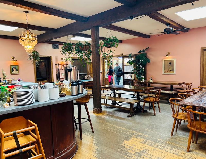 The Dutchess, Ojai, California