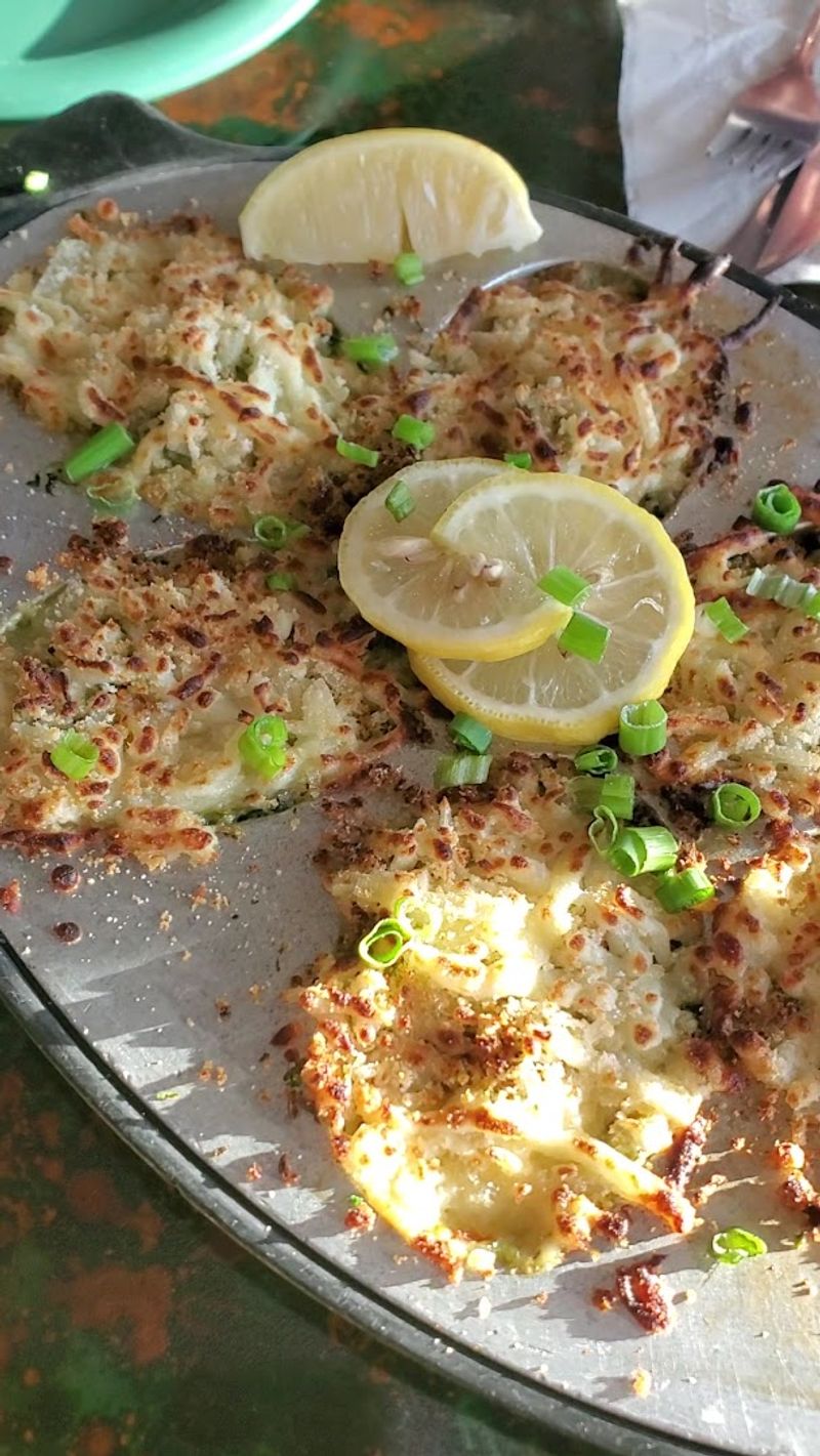 13 Louisiana Seafood Shacks Worth The Drive This Summer - Decor Hint Middendorf's, Akers (Manchac)