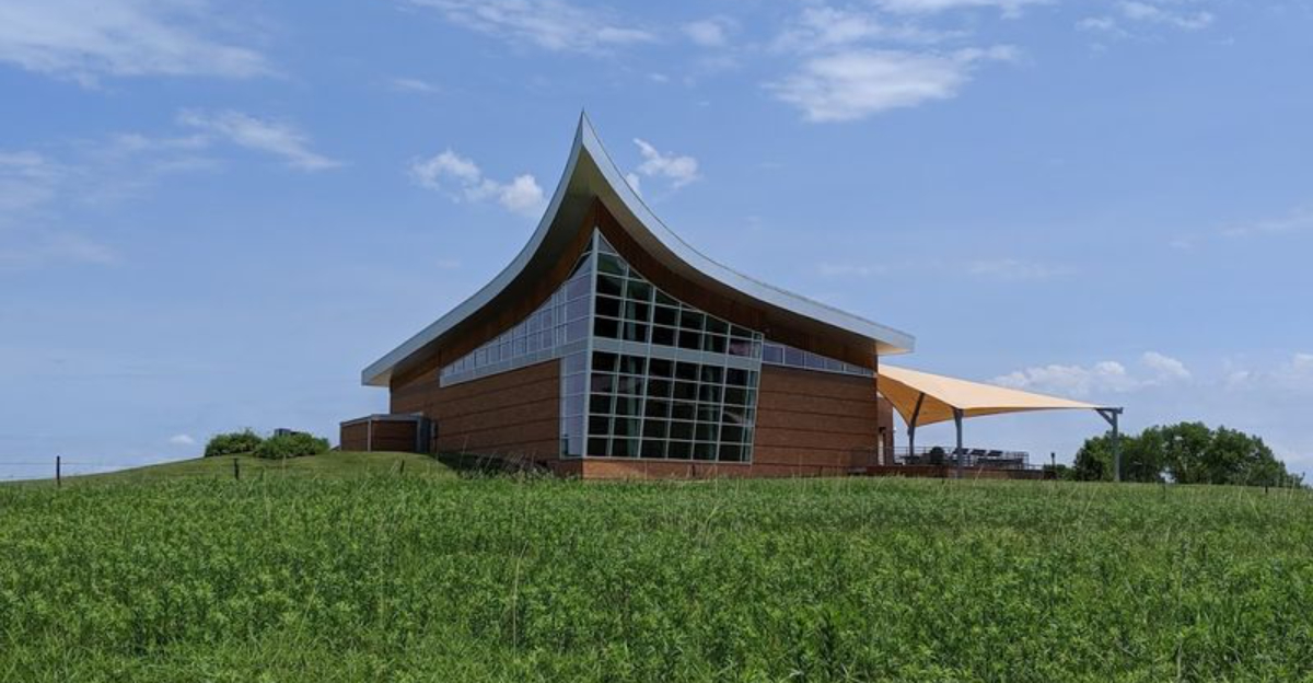13 Nebraska Summer Day Trips That Turn An Ordinary Afternoon Into Something Special - Decor Hint