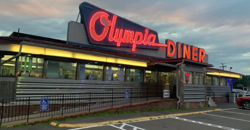 14 Connecticut Restaurants Serving The Comfort Food Generation X Grew Up Loving
