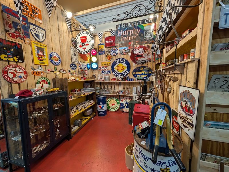 Speedway Antique Mall, Tucson