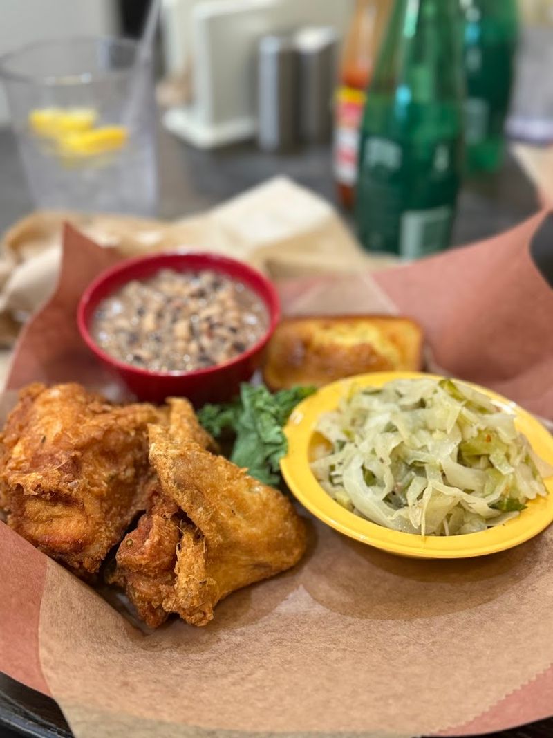 Geneva's Famous Chicken And Cornbread Co., Savannah