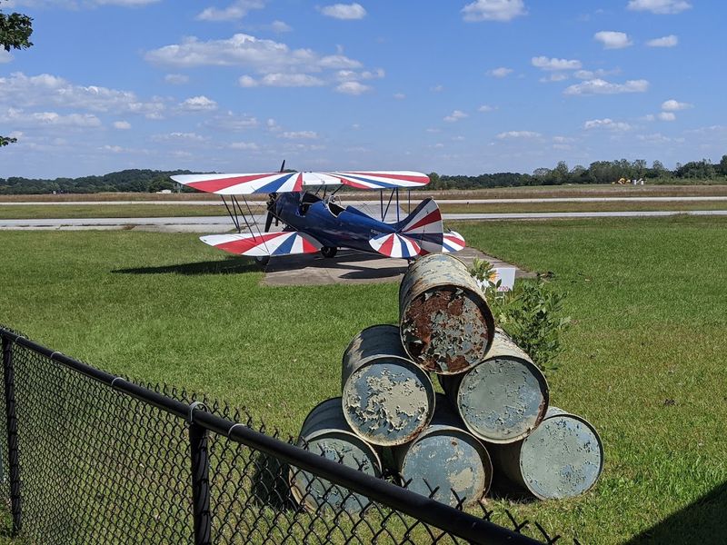 This Georgia Airport Restaurant Serves Sunday Brunch With Runway Views - Decor Hint How Fo Plan Your Visit And What To Expect When You Arrive