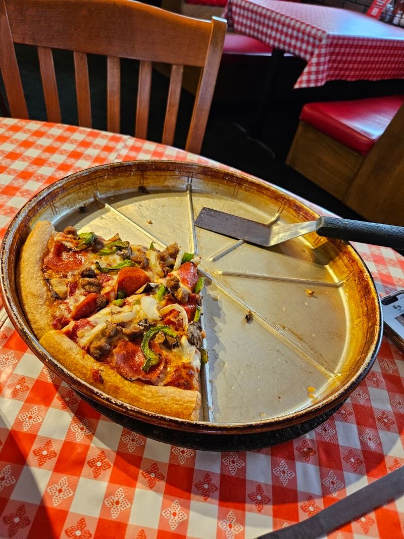 The Personal Pan Pizza