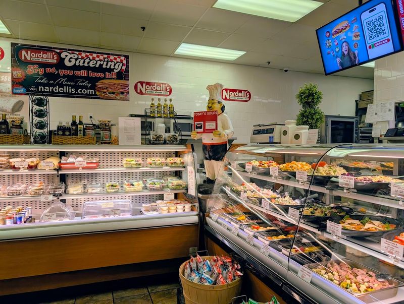 This Connecticut Sandwich Shop Has Been A Local Favorite For Generations With Grinders Worth Discovering - Decor Hint Best When You Come Hungry