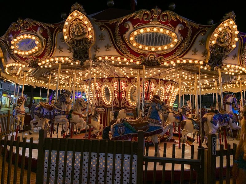 This New Jersey Amusement Park Is Free To Enter, And You Pay Only For The Rides You Choose - Decor Hint History Behind The Seasonal Tradition