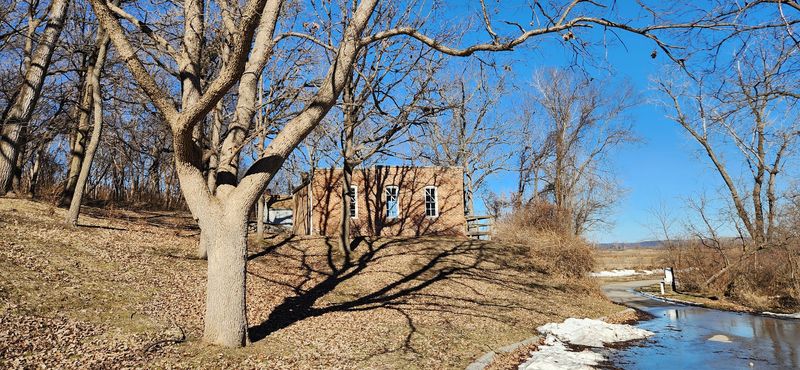 This Abandoned Nebraska River Town Feels Like It Vanished Into The Wilderness - Decor Hint St. Deroin Once Operated A Busy Missouri River Ferry