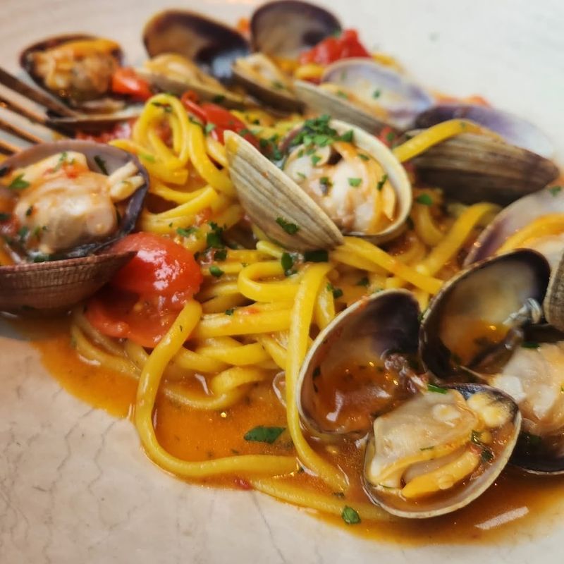 This Maine Italian Restaurant Serves Handmade Pasta So Authentic, You'll Think You're In Rome - Decor Hint Service That Matches The Quality Of The Kitchen